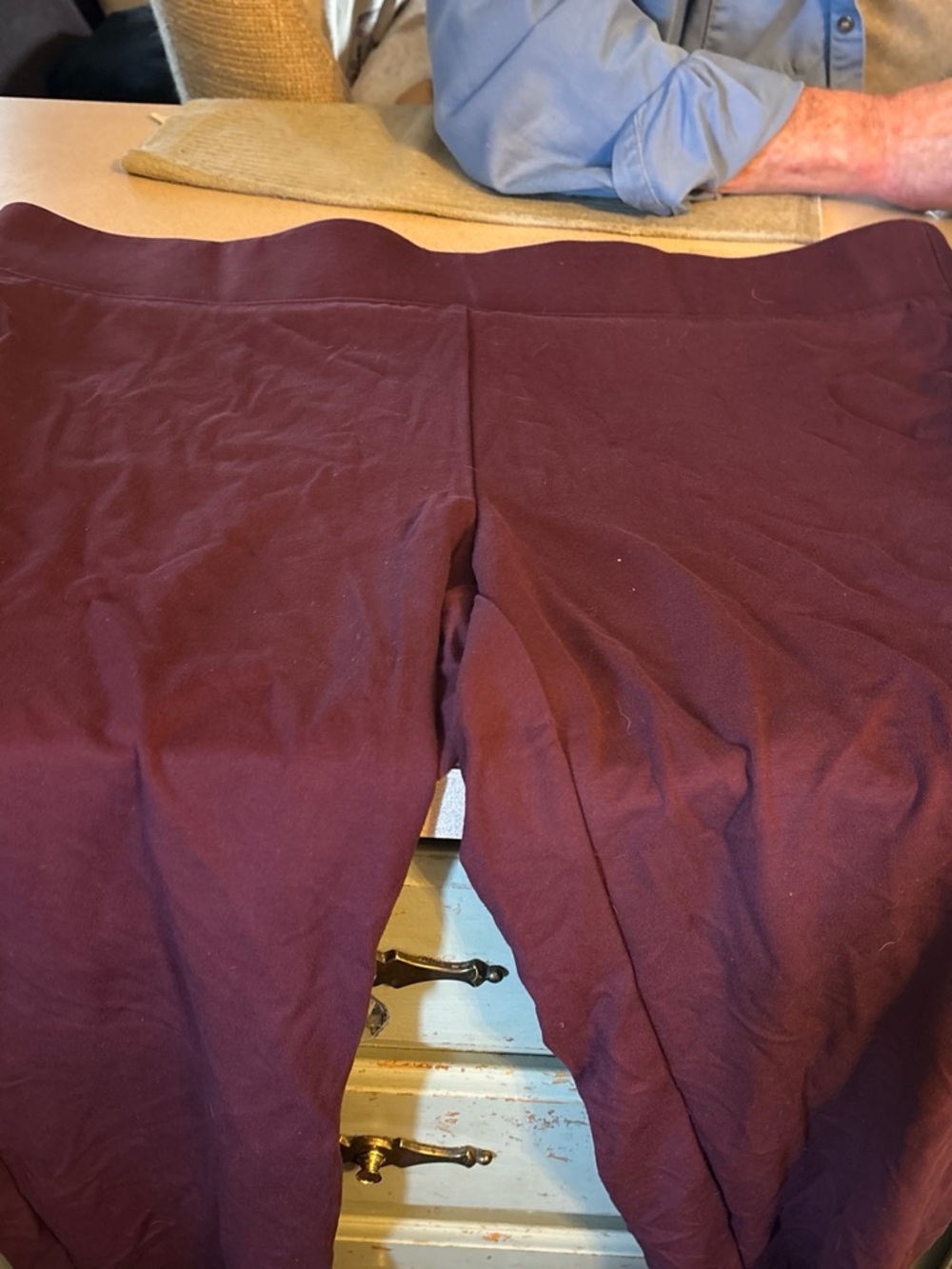 Women's Stretch High-Waist Trousers in Deep Burgundy